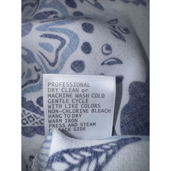 Rachel Zoe Women’s Blue Floral Flutter Sleeve V Neck Blouse Top Size 2X NEW - Picture 7 of 9